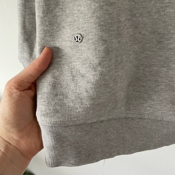 Lululemon Avenue Pullover in Heathered Light Grey / Soot Light - Picture 12 of 16